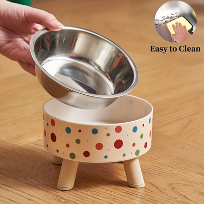 Stainless steel feeder with non-slip base, 13.5 oz. Suitable for cats and small dogs.